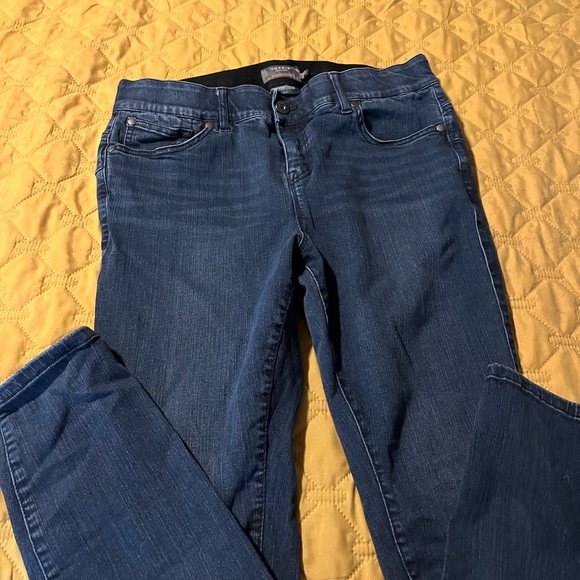 TORRID JEANS!  EUC! - Picture 3 of 4